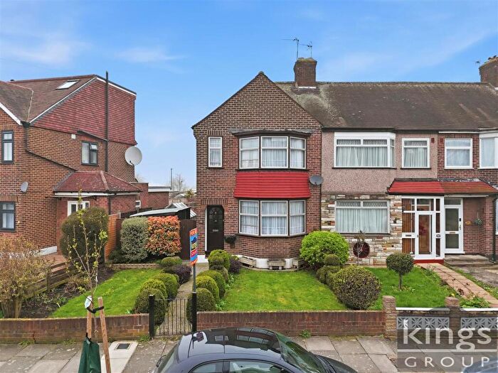 3 Bedroom End Of Terrace House For Sale In Exeter Road, Enfield, EN3