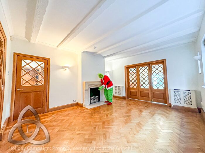 5 Bedroom Detached House To Rent In Canons Drive, Edgware, HA8