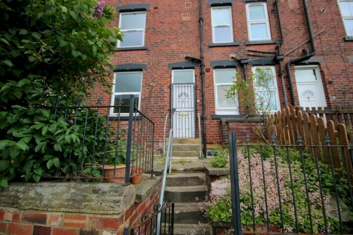 3 Bedroom Terraced House To Rent In Park Crescent, Armley, LS12