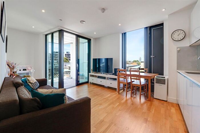 2 Bedroom Flat For Sale In River Mill One, Lewisham, SE13