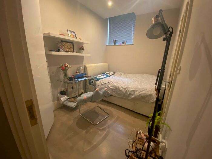 Studio To Rent In Lithos House, Finchley Road, NW3