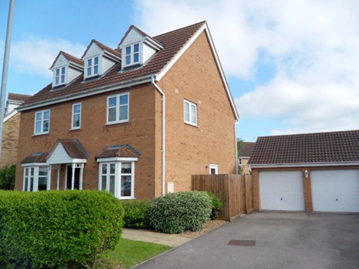 5 Bedroom Detached House To Rent In Ferndale, Yaxley, Peterborough, PE7