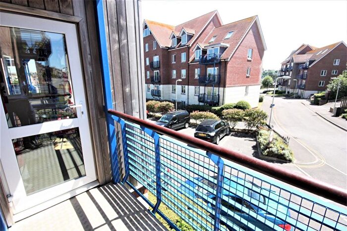 2 Bedroom Flat To Rent In Corscombe Close, Weymouth, DT4