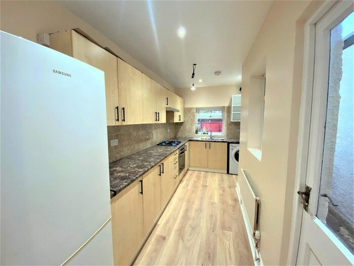 4 Bedroom Terraced House To Rent In Horn Lane, London, W3