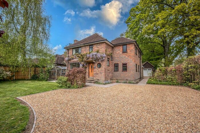 4 Bedroom Detached House For Sale In Vines Cross Road, Horam, Heathfield, TN21