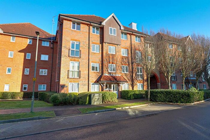 2 Bedroom Apartment To Rent In Sutton Court, Crane Mead, Ware, SG12