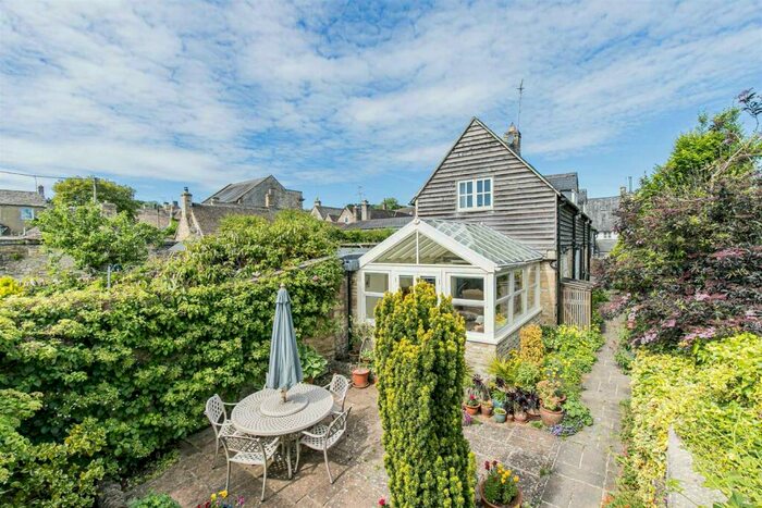 3 Bedroom Cottage To Rent In Burgage Gardens, Church Lane, Burford, OX18