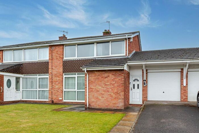 3 Bedroom Semi-Detached House For Sale In Waverley Road, Backwell, BS48
