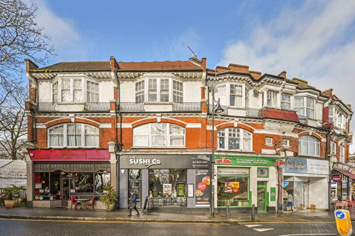1 Bedroom Flat To Rent In Woodford Green, Woodford Green, IG8