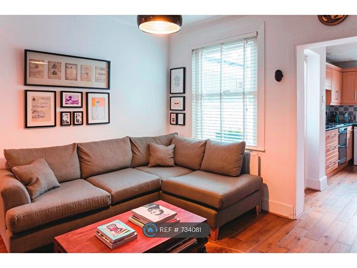 3 Bedroom Terraced House To Rent In Burleigh Road, Cheshunt, Waltham Cross, EN8