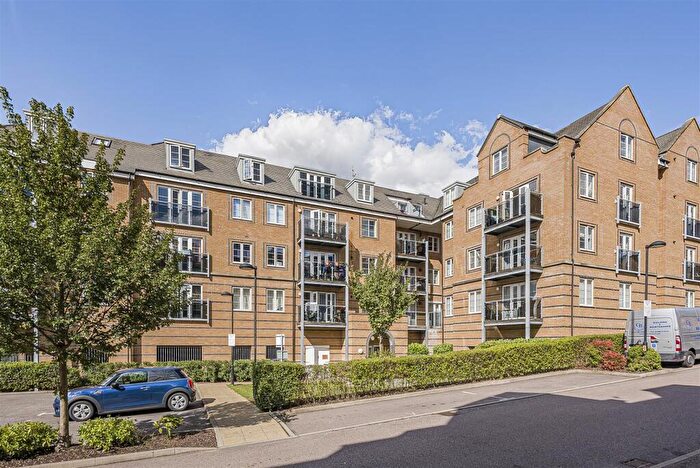 1 Bedroom Apartment For Sale In Constables Way, Hertford, SG13