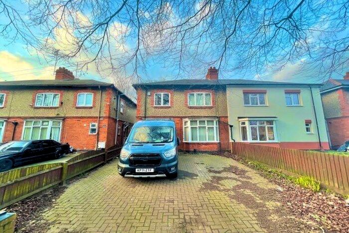 3 Bedroom Detached House To Rent In Wellingborough Road, Northampton, NN3