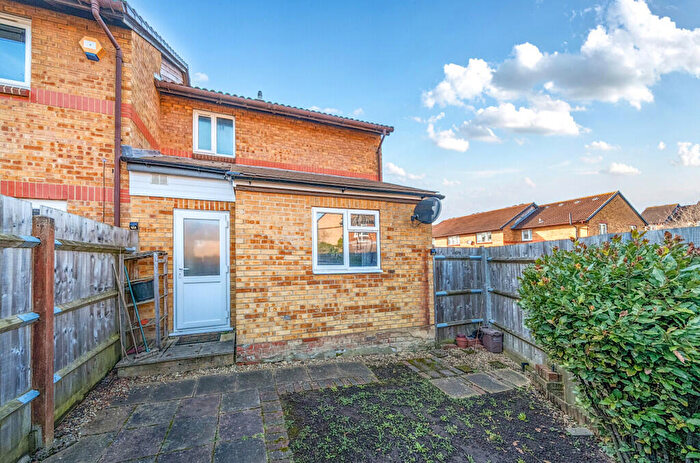 2 Bedroom Semi-Detached House For Sale In Coe Avenue, London, SE25