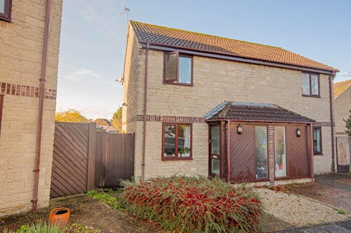 2 Bedroom Semi Detached House To Rent In Burnham Road, Malmesbury, SN16