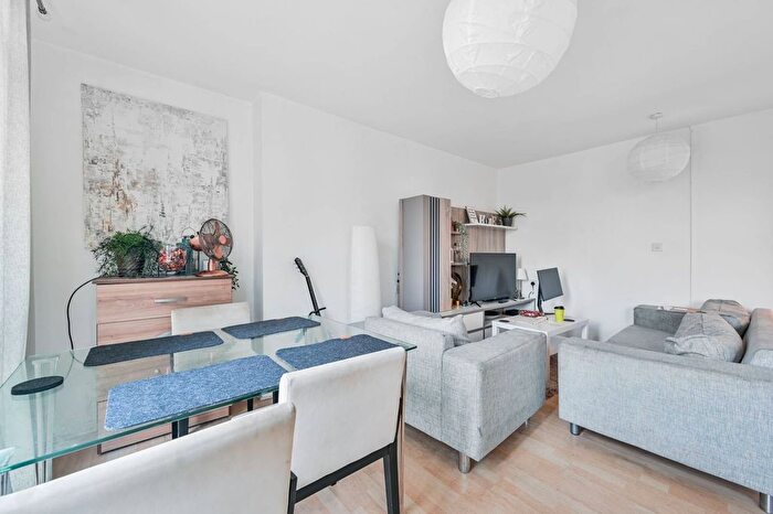 2 Bedroom Flat For Sale In Hevelius Close, Greenwich, London, SE10