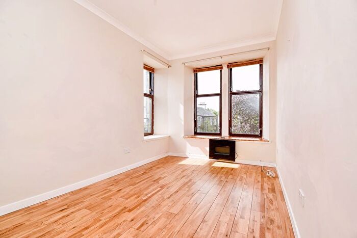1 Bedroom Flat To Rent In East Burnside Street, Kilsyth, G65