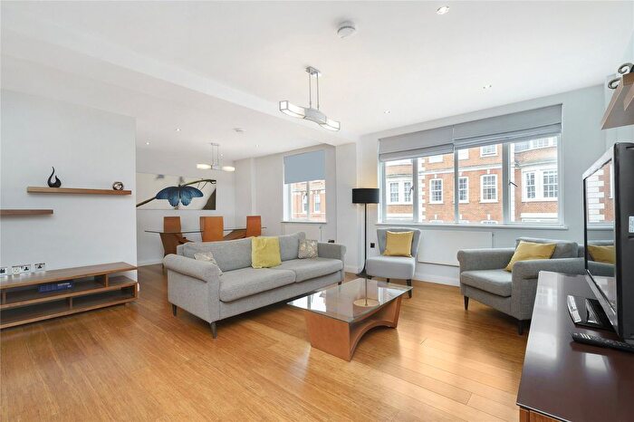 2 Bedroom Flat For Sale In Marylebone High Street, London, W1U