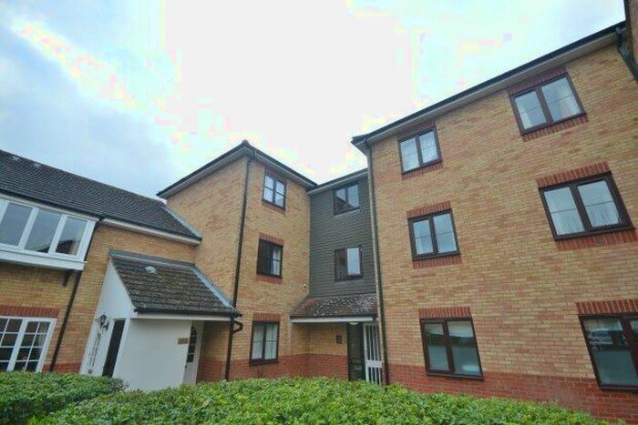 1 Bedroom Flat To Rent In Tamarin Gardens, Cambridge, CB1