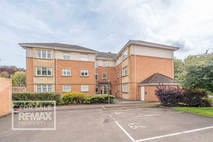 3 Bedroom Flat For Sale In Lindsay Gardens, Bathgate, EH48