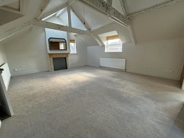 2 Bedroom Apartment To Rent In Low Street, Carlton, Goole, DN14