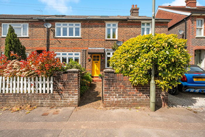 3 Bedroom House For Sale In New North Road, Reigate, RH2