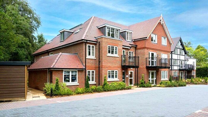 1 Bedroom Apartment For Sale In Church Lane, Oxted, Surrey, RH8