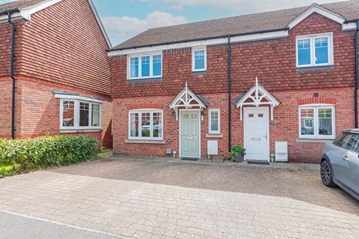 3 Bedroom End Of Terrace House To Rent In Carina Drive, Wokingham, RG40