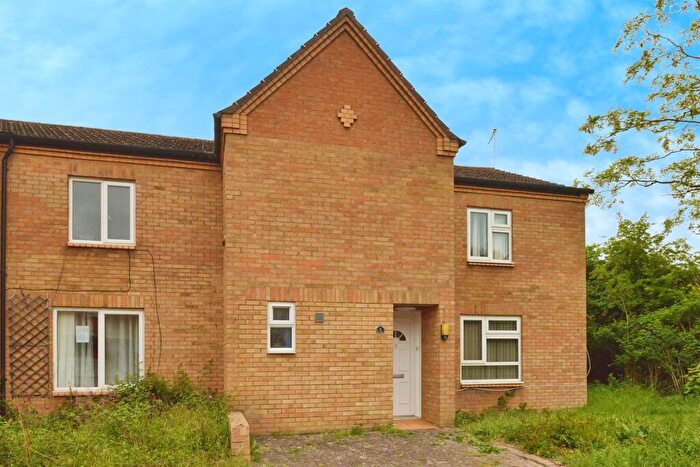 3 Bedroom Semi-Detached House For Sale In Polmartin Court, Fishermead, Milton Keynes, MK6