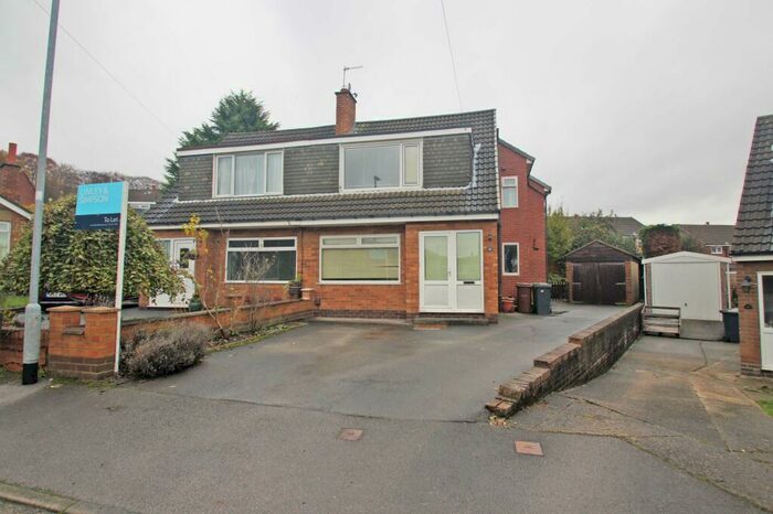 4 Bedroom Semi-Detached House To Rent In Holmwood Mount, Meanwood, Leeds, LS6