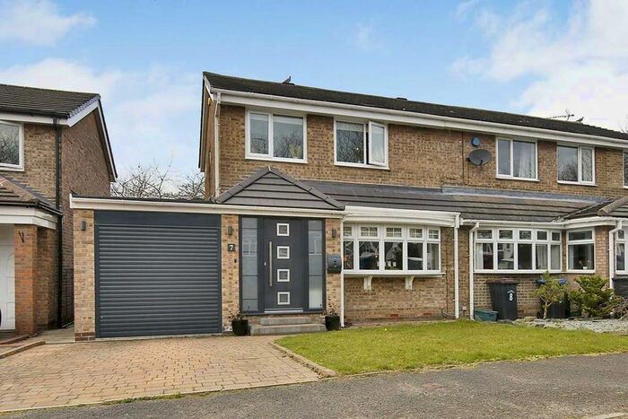 3 Bedroom Semi-Detached House To Rent In Wensley Close, Ouston, Chester Le Street, County Durham, DH2