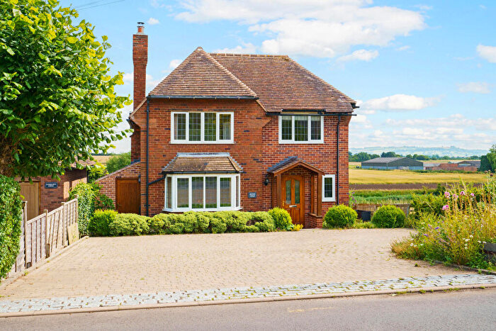 3 Bedroom Detached House For Sale In Luddington, Stratford-Upon-Avon, CV37