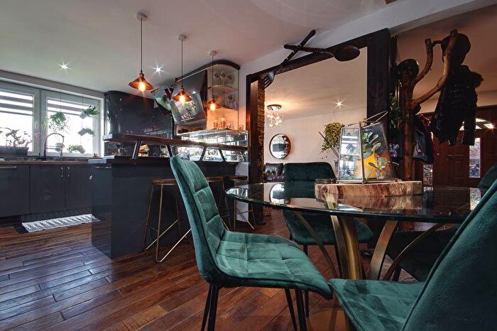 3 Bedroom Detached Bungalow For Sale In Alder Road, Poole, BH12