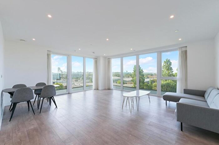 3 Bedroom Apartment To Rent In Grand Union, Alperton, London, HA0