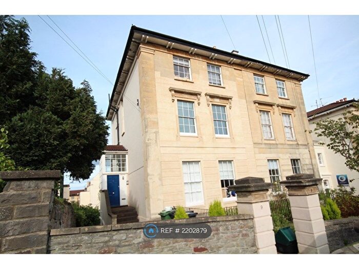 2 Bedroom Flat To Rent In Victoria Walk, Bristol, BS6