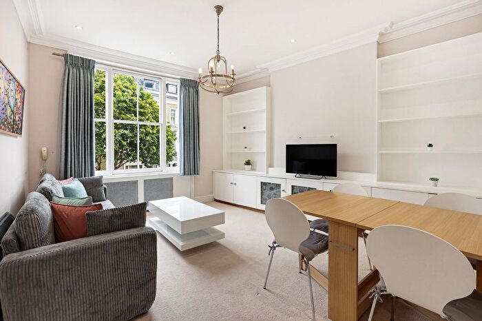 2 Bedroom Property To Rent In Eardley Crescent, London, SW5