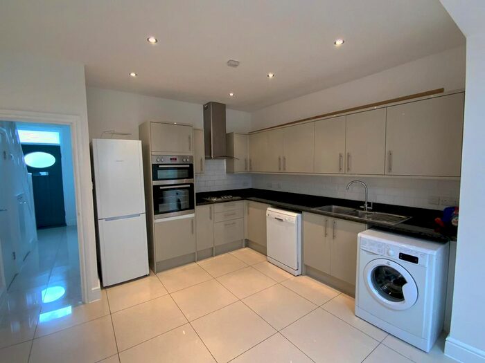 4 Bedroom End Of Terrace House To Rent In Keble Street, London, SW17