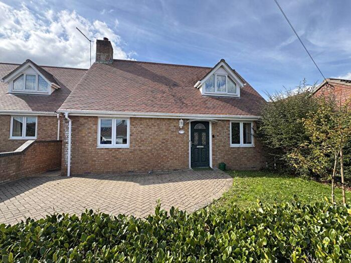 2 Bedroom Detached House For Sale In Chalk Pit Lane, Wool, Wareham, BH20