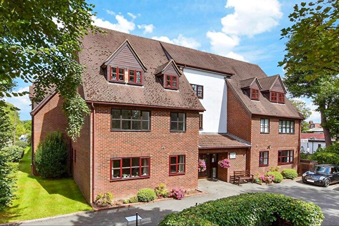 1 Bedroom Flat For Sale In Pond Cottage Lane, West Wickham, Kent, BR4