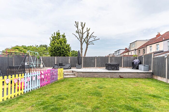 3 Bedroom End Of Terrace House For Sale In St. James Street, Mangotsfield, Bristol, Gloucestershire, BS16