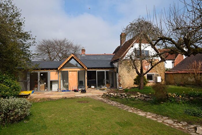 2 Bedroom Semi-Detached House To Rent In Fort End, Haddenham, HP17