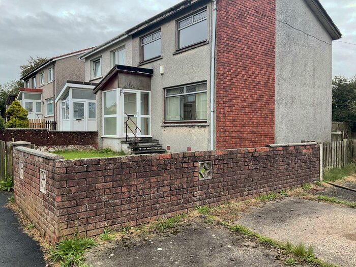 3 Bedroom Flat To Rent In Munro Walk, Saltcoats, North Ayrshire, KA21