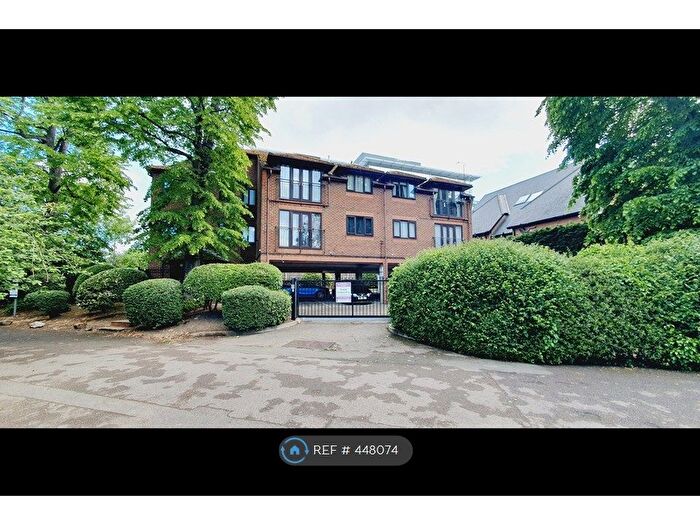 1 Bedroom Flat To Rent In Eton Walk, Slough, SL1