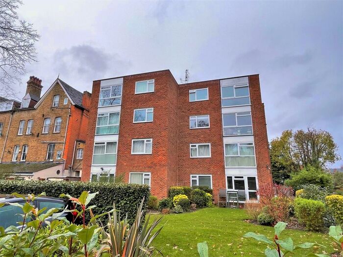 1 Bedroom Flat To Rent In Shortlands Road, Shortlands BR2