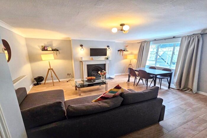 1 Bedroom Apartment For Sale In Balcombe Street, Marylebone, London, NW1