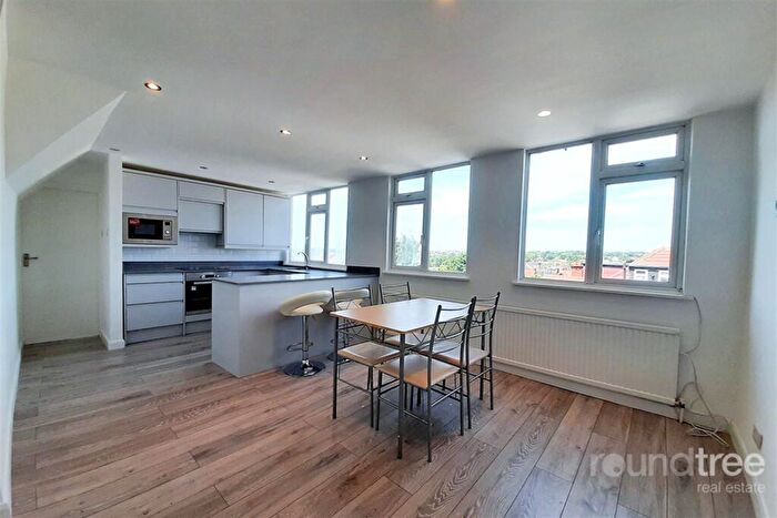 1 Bedroom Flat For Sale In The Drive, Golders Green, NW11