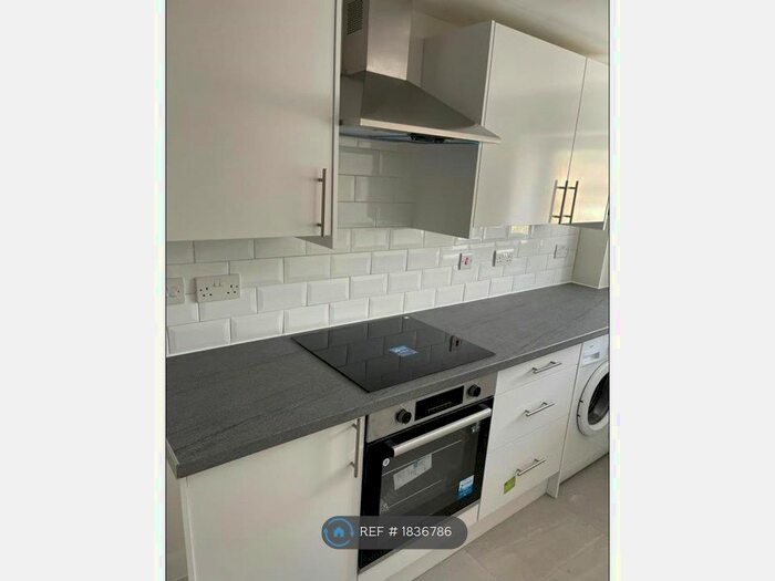 1 Bedroom Flat To Rent In Derby Road, Croydon, CR0