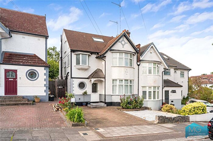 4 Bedroom Semi-Detached House For Sale In Bramber Road, London, N12