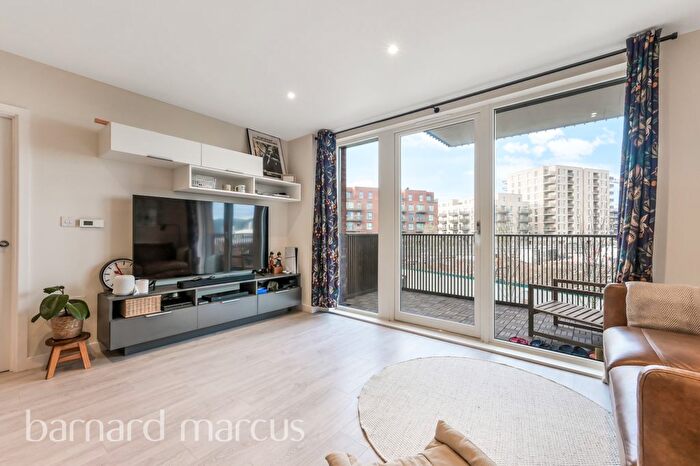 2 Bedroom Flat To Rent In Henry Strong Road, Harrow, HA1