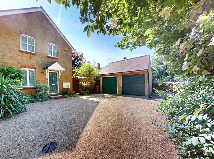 2 Bedroom End Of Terrace House For Sale In The Limes, Purfleet-On-Thames, Essex, RM19