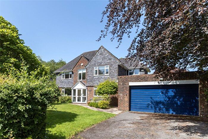 4 Bedroom Detached House For Sale In Saddlers Scarp, Grayshott, Hindhead, Surrey, GU26